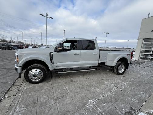 2025 Ford F-450 Lariat