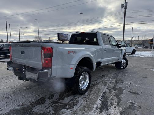 2025 Ford F-450 Lariat
