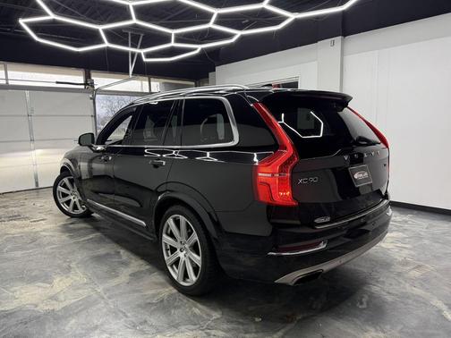 2017 Volvo XC90 Hybrid T8 Inscription