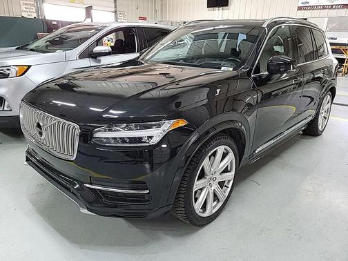 2017 Volvo XC90 Hybrid T8 Inscription