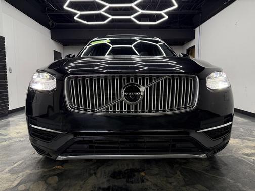 2017 Volvo XC90 Hybrid T8 Inscription
