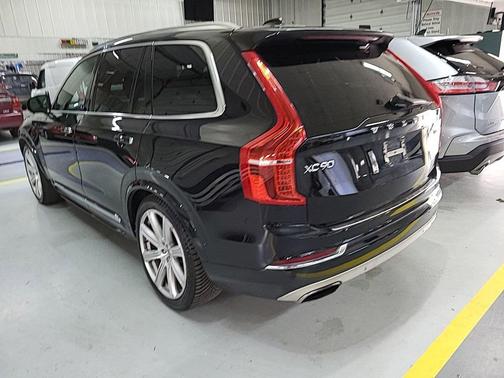 2017 Volvo XC90 Hybrid T8 Inscription