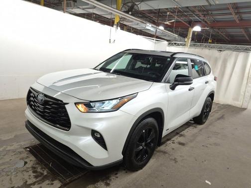 2024 Toyota Highlander Hybrid XLE