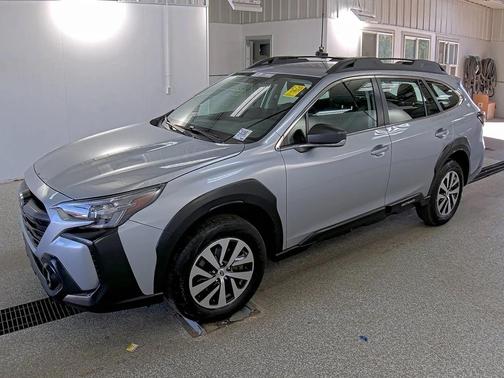 2023 Subaru Outback Touring