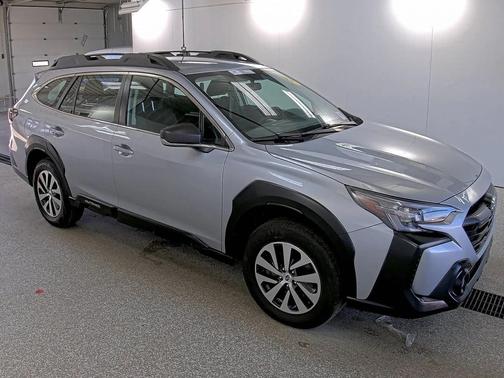 2023 Subaru Outback Touring