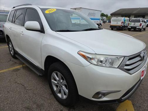 2013 Toyota Highlander SE