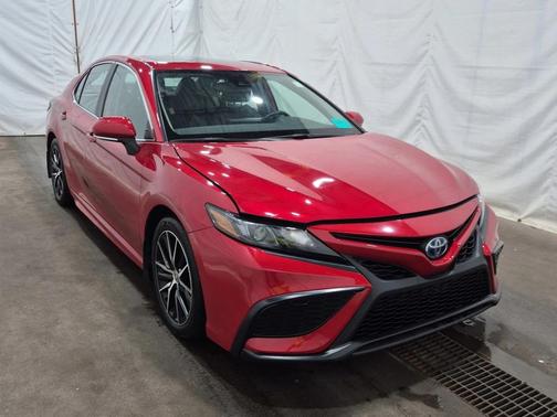 2023 Toyota Camry Hybrid SE
