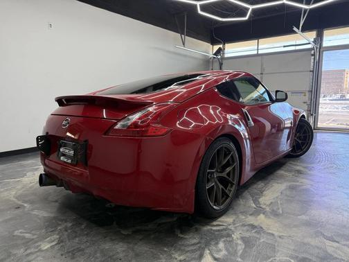 2011 Nissan 370Z Base