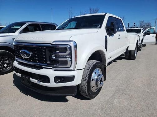 2025 Ford F-450 Platinum