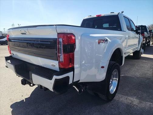 2025 Ford F-450 Platinum