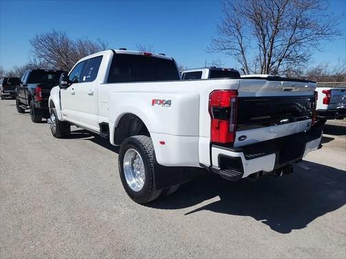 2025 Ford F-450 Platinum