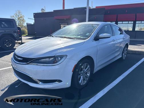 2016 Chrysler 200 Limited