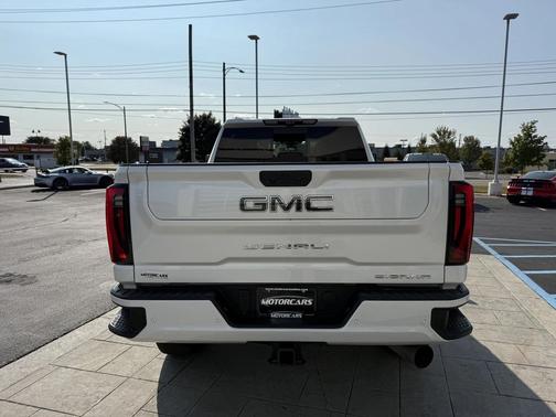 2025 GMC Sierra 3500 Denali