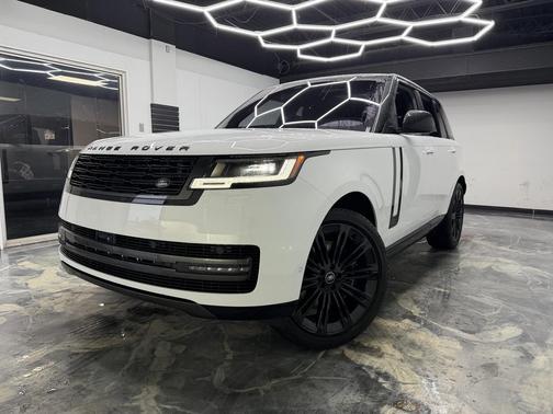2023 Land Rover Range Rover P530 SE