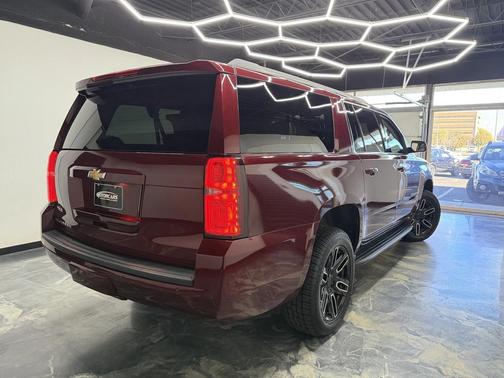 2017 Chevrolet Suburban LT