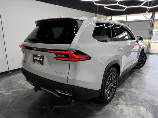2024 Toyota Grand Highlander Platinum