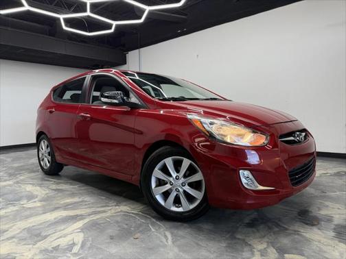 2013 Hyundai Accent SE