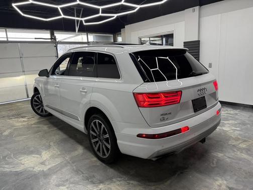 2017 Audi Q7 3.0T Premium