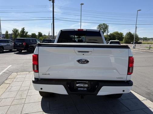 Oxford White 2019 Ford F-150 Lariat