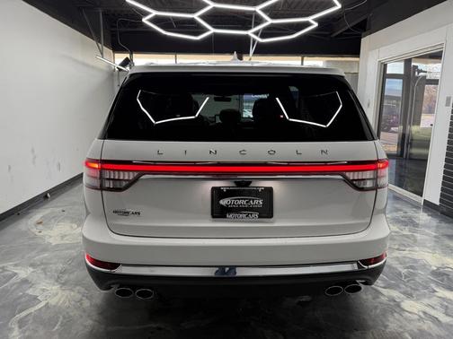 2022 Lincoln Aviator Reserve AWD