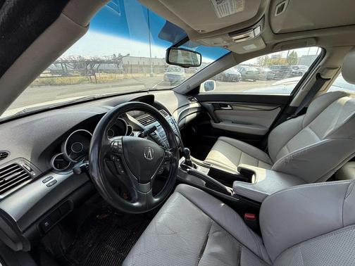 2013 Acura TL Technology