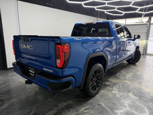 2022 GMC Sierra 1500 Elevation