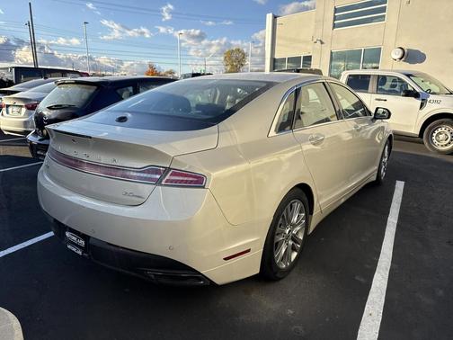 2014 Lincoln MKZ Base