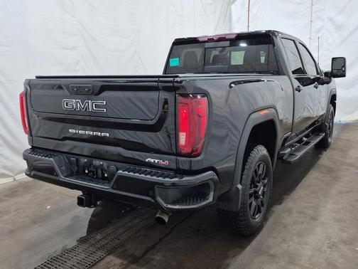 2022 GMC Sierra 2500 AT4