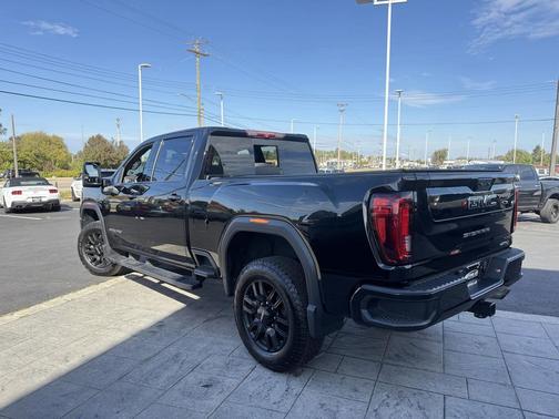 2022 GMC Sierra 2500 AT4