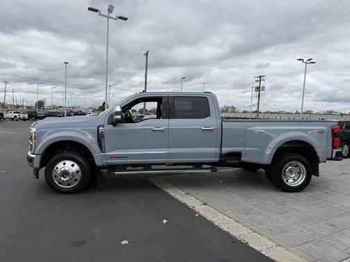 2024 Ford F-450 Lariat