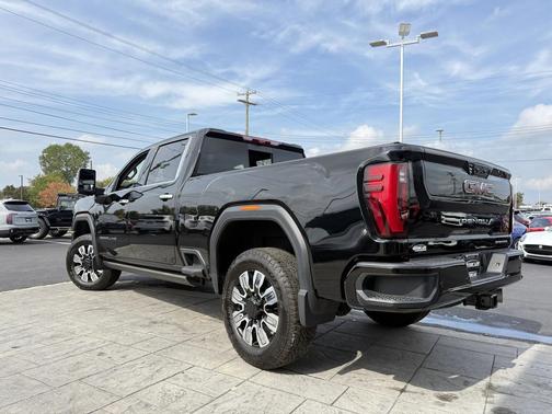 2024 GMC Sierra 2500 Denali