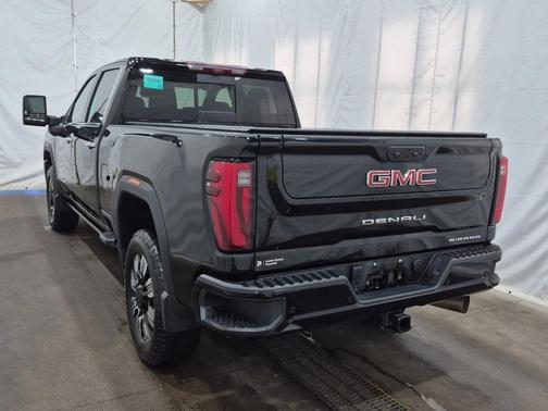 2024 GMC Sierra 2500 Denali