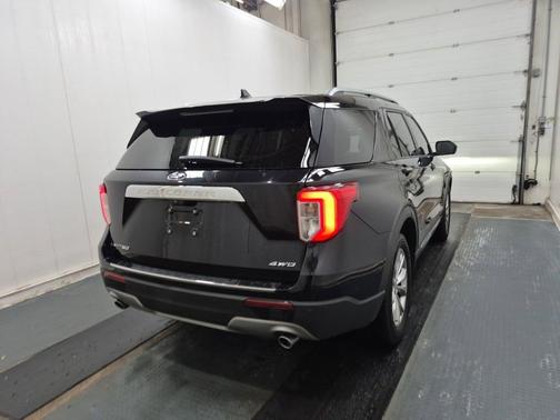 Agate Black Metallic 2021 Ford Explorer Limited
