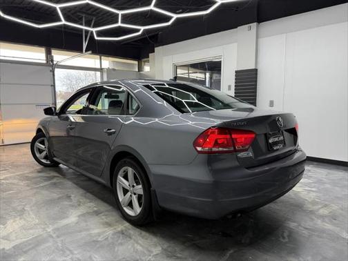 2015 Volkswagen Passat 1.8T Limited Edition