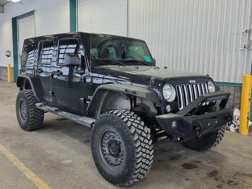 2016 Jeep Wrangler Unlimited Sahara