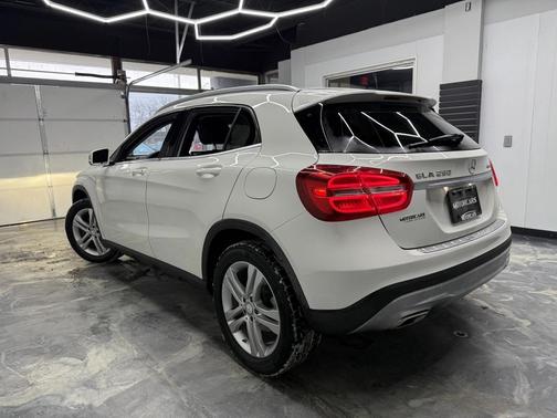 2015 Mercedes-Benz GLA-Class 4MATIC