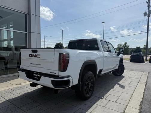 2024 GMC Sierra 2500 AT4