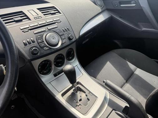 2010 Mazda Mazda3 i Touring