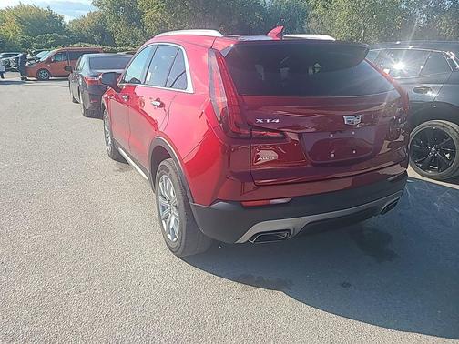 2019 Cadillac XT4 Premium Luxury