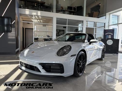 2024 Porsche 911 Targa 4 GTS
