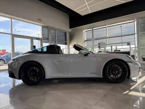 2024 Porsche 911 Targa 4 GTS