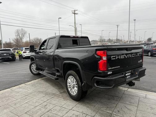 2022 Chevrolet Silverado 3500 High Country