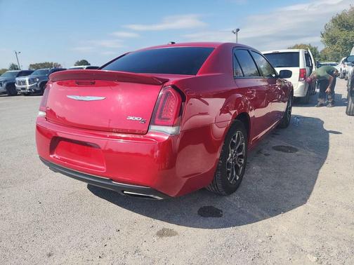 2016 Chrysler 300 S