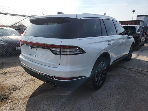 White 2025 Lincoln Aviator Premiere