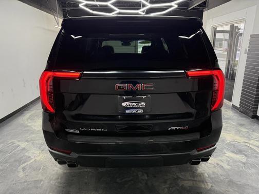 2025 GMC Yukon XL AT4