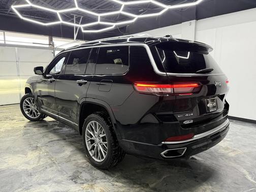 2022 Jeep Grand Cherokee L Summit