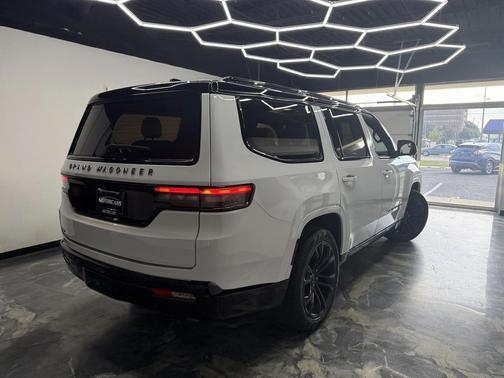 2023 Jeep Grand Wagoneer Series III Obsidian
