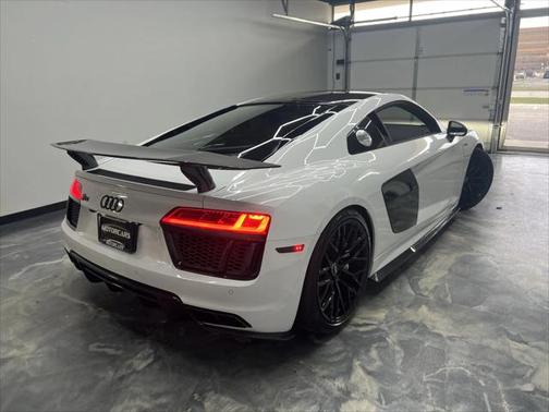 2017 Audi R8 5.2 V10 plus
