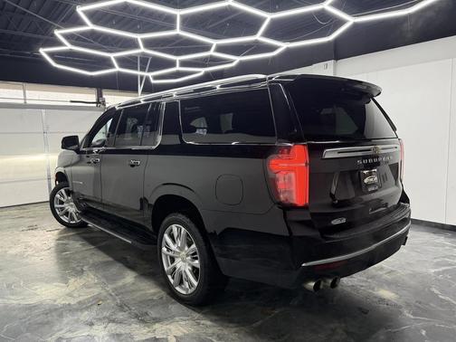 2021 Chevrolet Suburban 4WD High Country