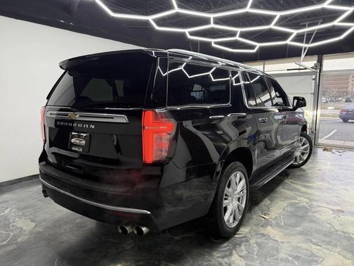2021 Chevrolet Suburban 4WD High Country